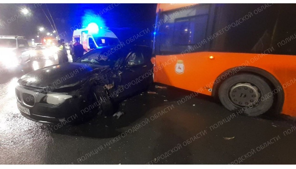 Нетрезвый водитель устроил ДТП с автобусом в Нижнем Новгороде
