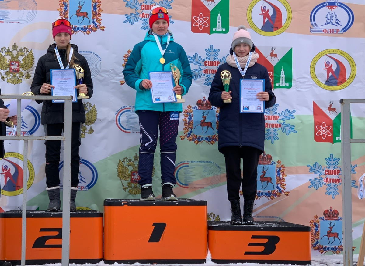 14 медалей завоевали лыжники из нижегородской спортшколы № 5 на областных и городских соревнованиях