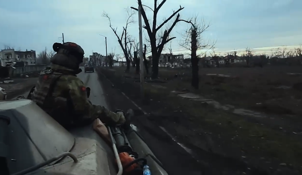 Военнослужащий Софринской бригады написал песню о происходящем в зоне СВО