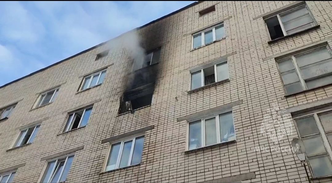 18 человек эвакуировали из-за пожара в Дзержинске