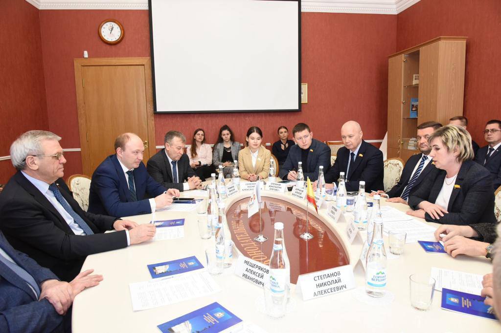 Представители Госсовета Чувашии переняли нижегородский опыт в деле внедрения бережливых технологий