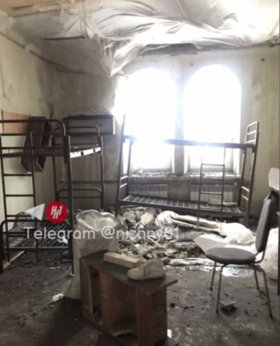 Крыша обвалилась в общежитии ННГАСУ на улице Ильинской