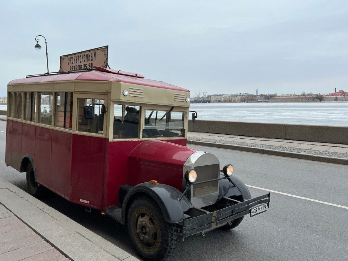 Глеб Никитин предложил запустить в Нижнем Новгороде ретро-автобусы