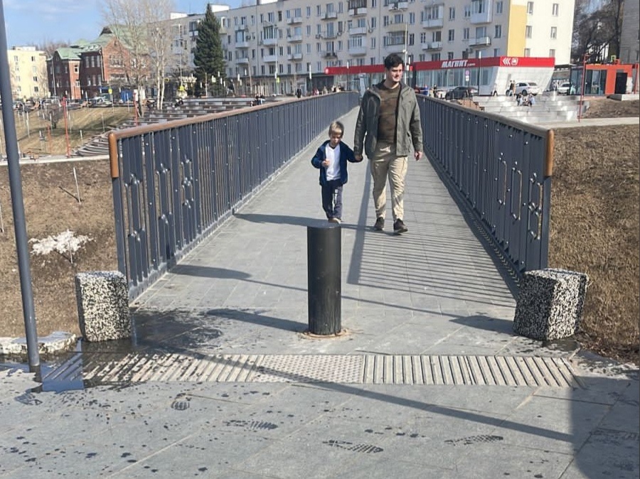 Нижегородцы пожаловались на опасный пешеходный мост на набережной Федоровского