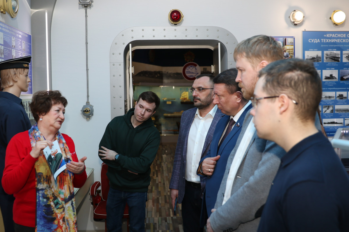 Члены Совета работающей молодежи Нижегородской области ознакомились с работой завода «Красное Сормово»