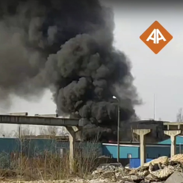 Пожар произошел на территории дзержинского завода «Заря»