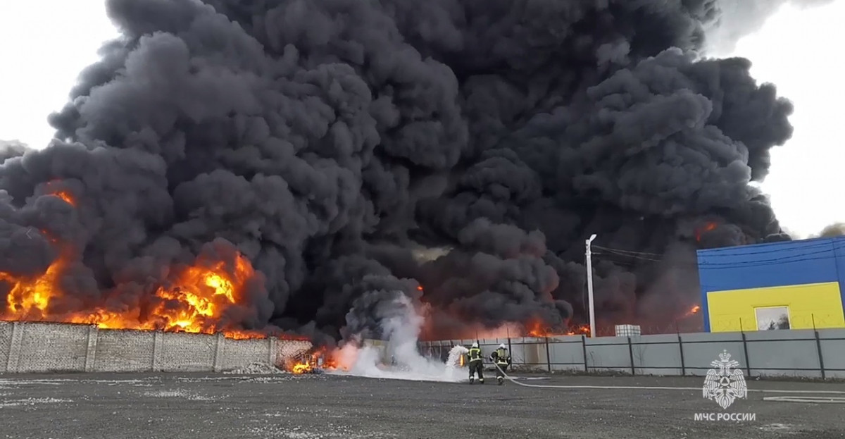 Открытое горение ликвидировано на пожаре в промзоне Дзержинска