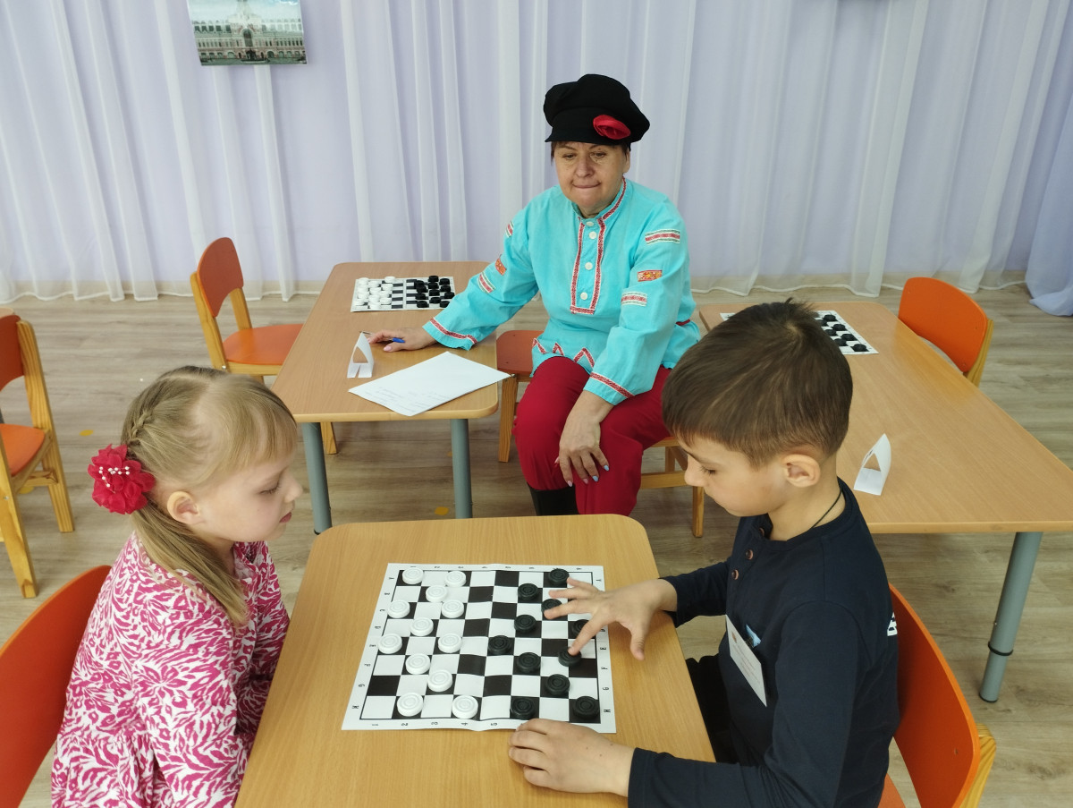 Турнир по шашкам среди воспитанников детских садов прошел в Нижнем Новгороде