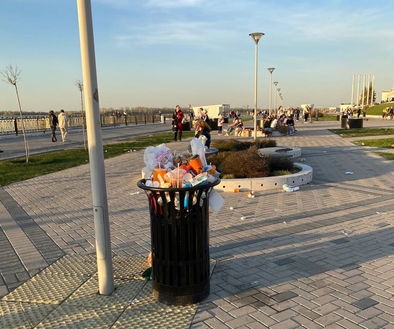 Нижегородцы попросили очистить Нижне-Волжскую набережную от мусора
