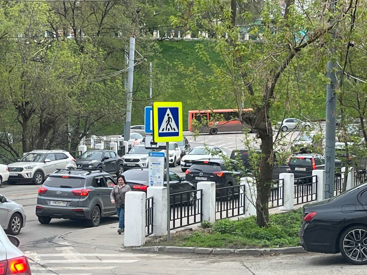 Движение в центре Нижнего Новгорода парализовано утром 2 мая