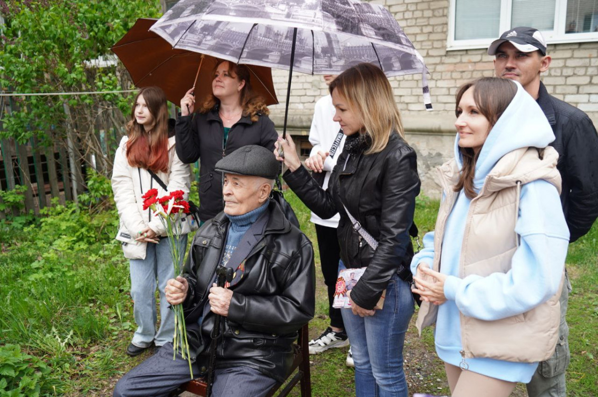 Творческая бригада поздравила ветеранов Великой Отечественной войны Дзержинска