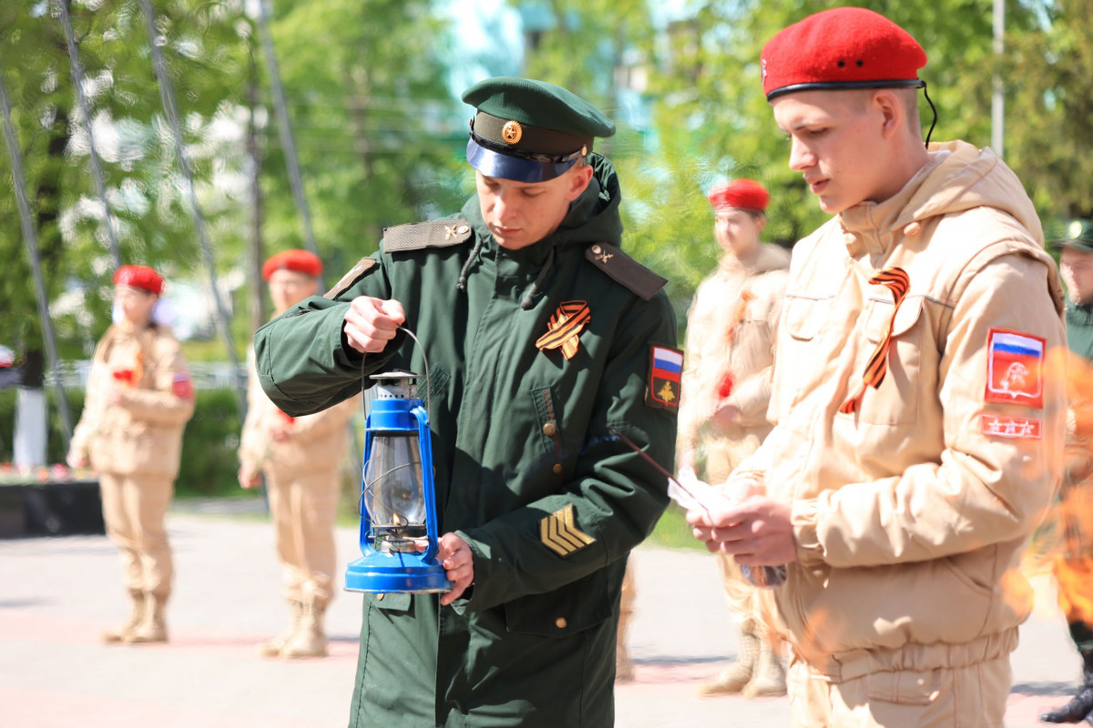 Частицу Вечного огня передали из Дзержинска в Володарск