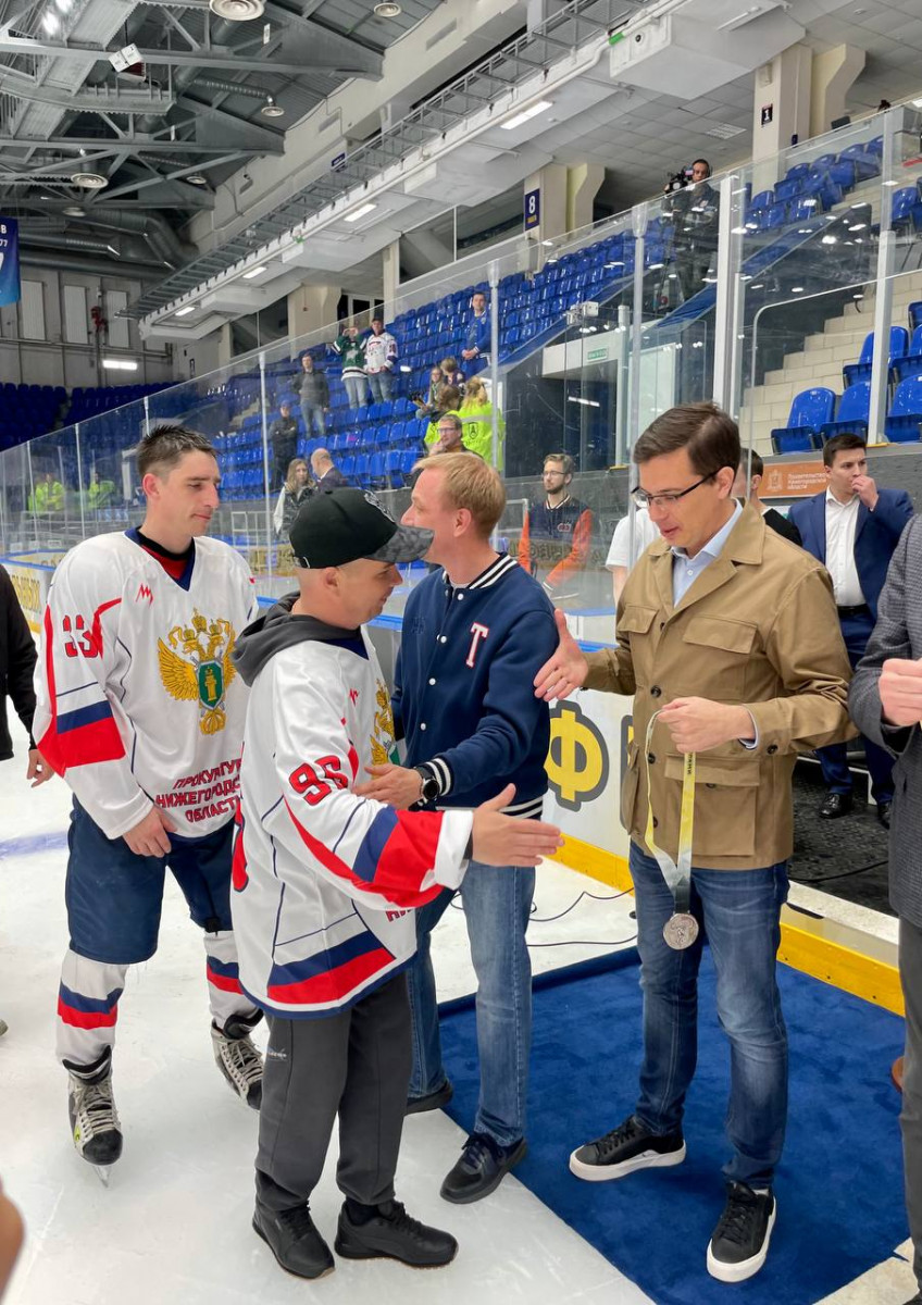 Матчи закрытия «Офицерской хоккейной лиги» проходят в Нижнем Новгороде