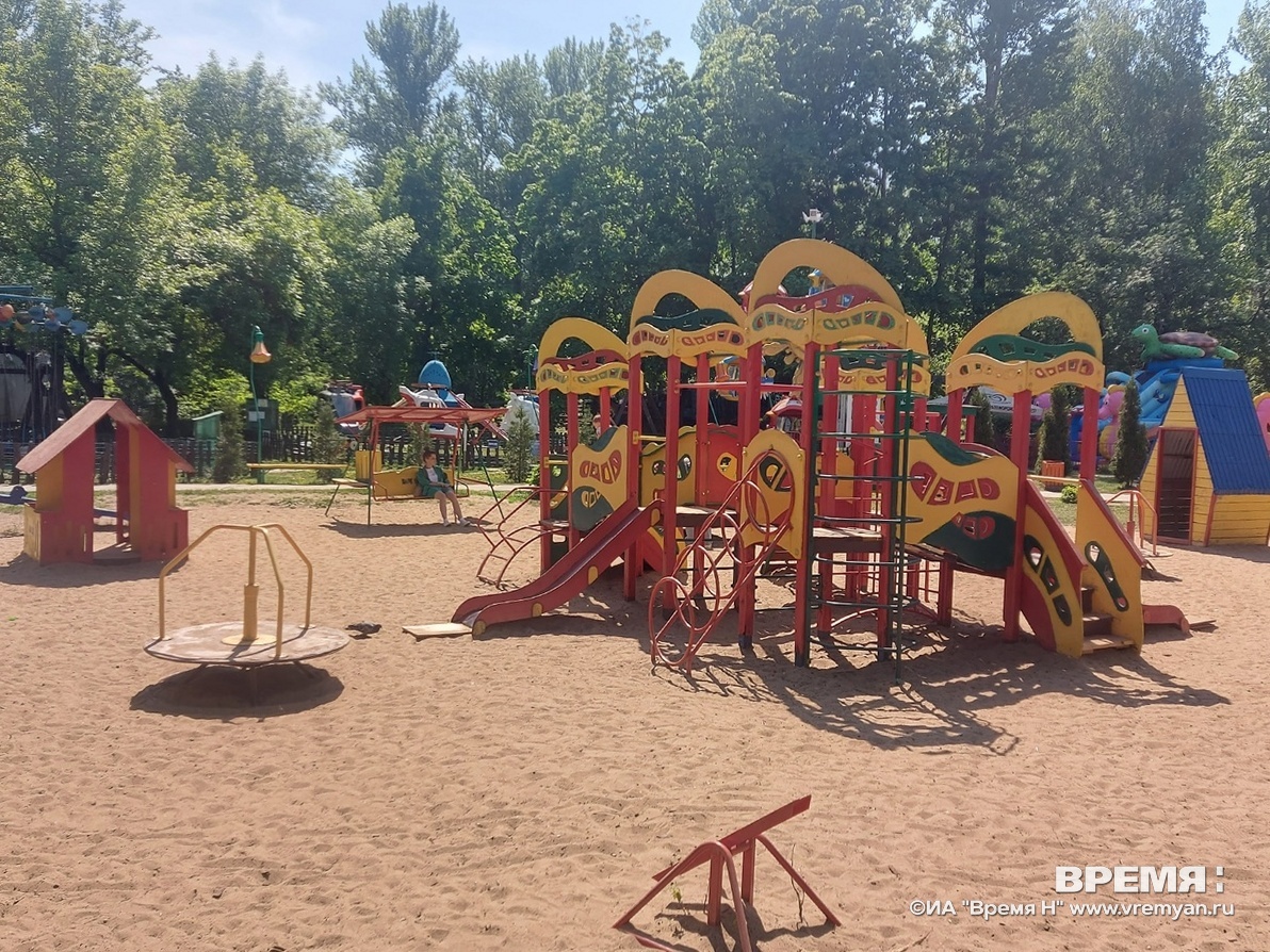 Мужчина напал на детей на детской площадке в Нижнем Новгороде
