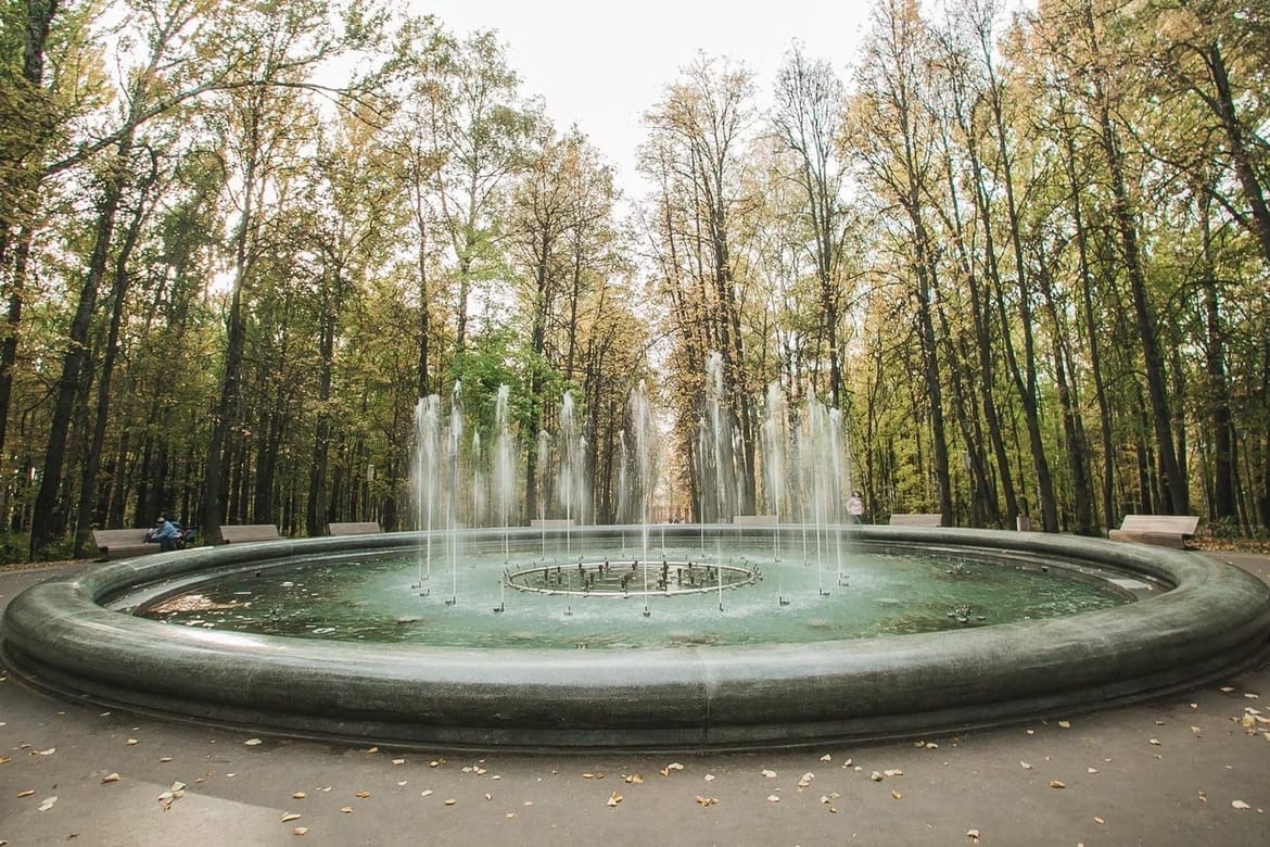 Большой фонтан не работает сегодня в нижегородском парке «Швейцария»