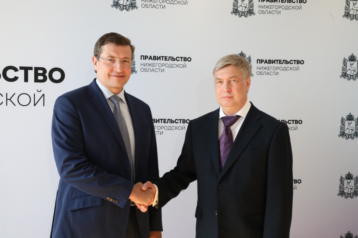 Никитин провел рабочую встречу с губернатором Ульяновской области Русских