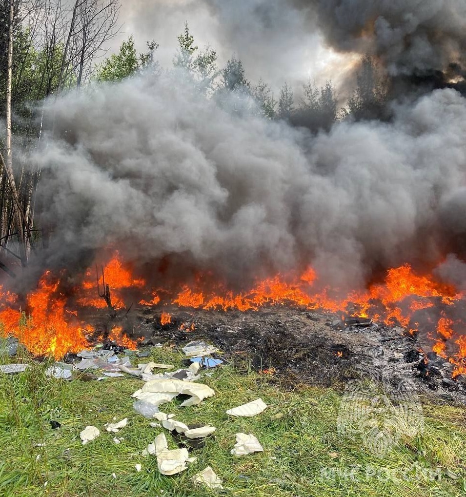 Свалка загорелась около поселка в Кстовском округе