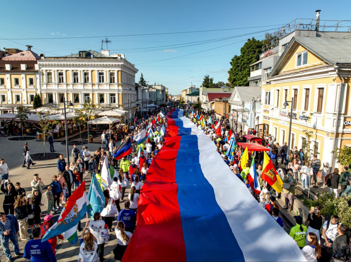 Парад на площади