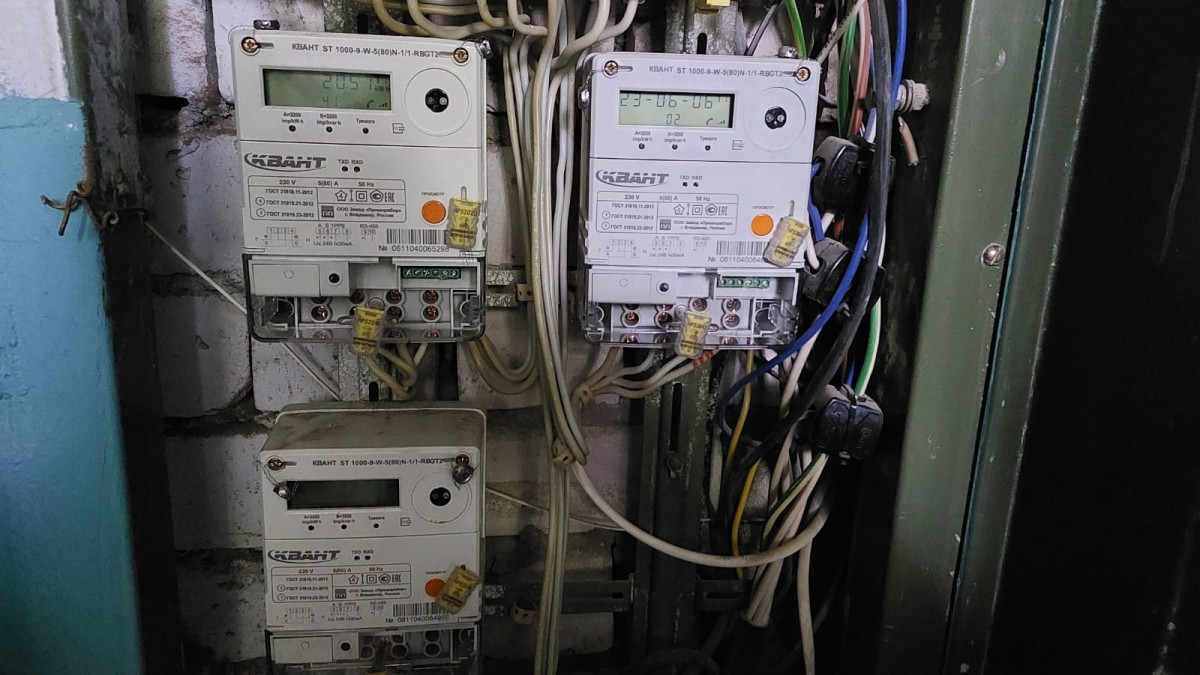 24 счетчика электроэнергии заменили в доме на Бору после вмешательства ГЖИ