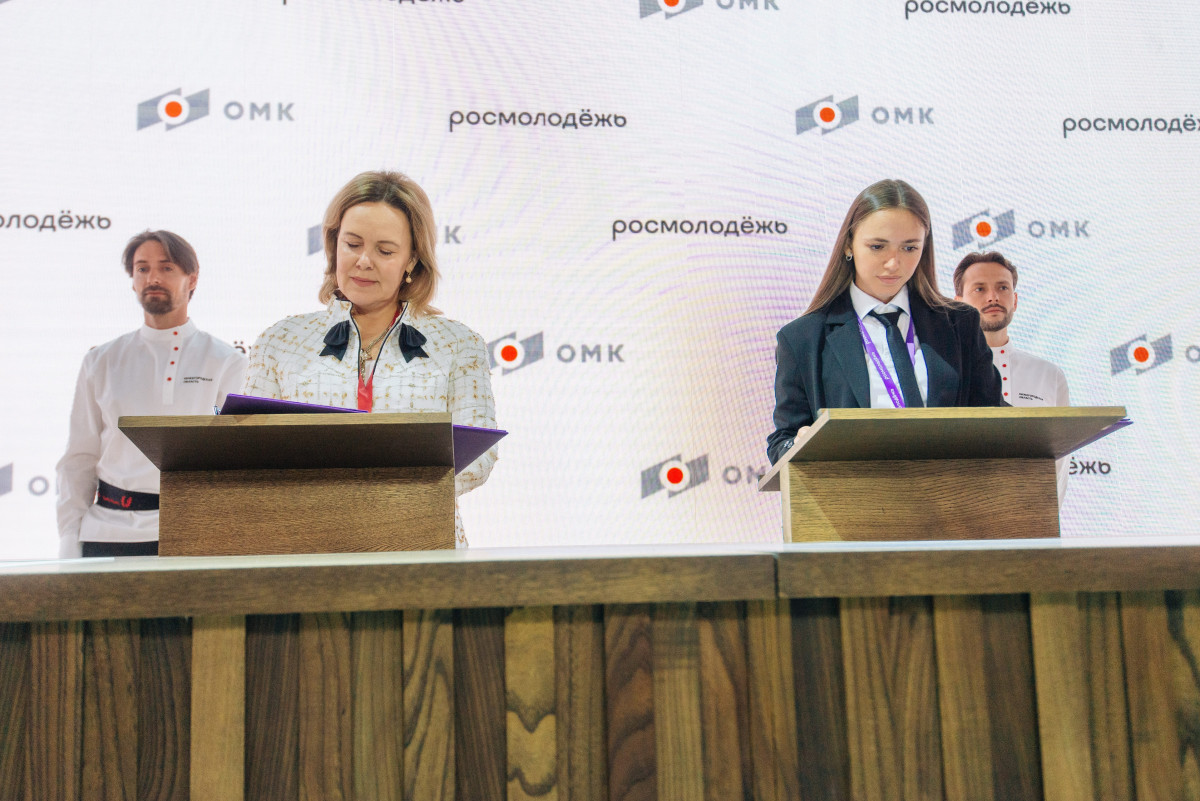 ОМК будет развивать систему поддержки молодежи на федеральном уровне