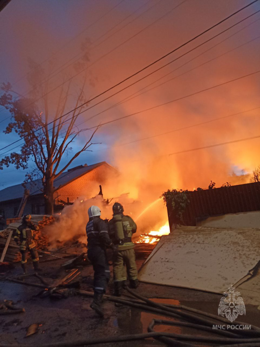 Стали известны подробности пожара на улице Семафорной в Нижнем Новгороде