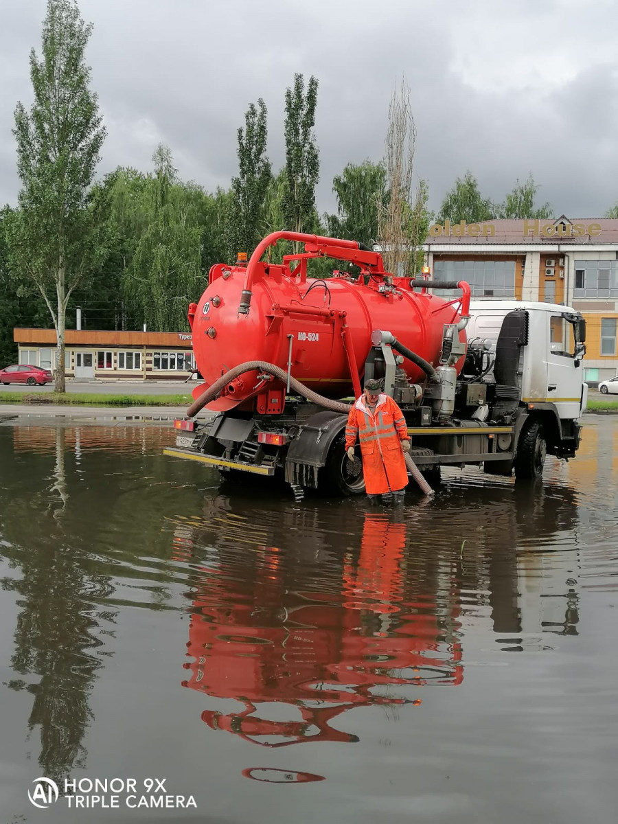 Ликвидация последствий многодневного дождя продолжается в Нижнем Новгороде
