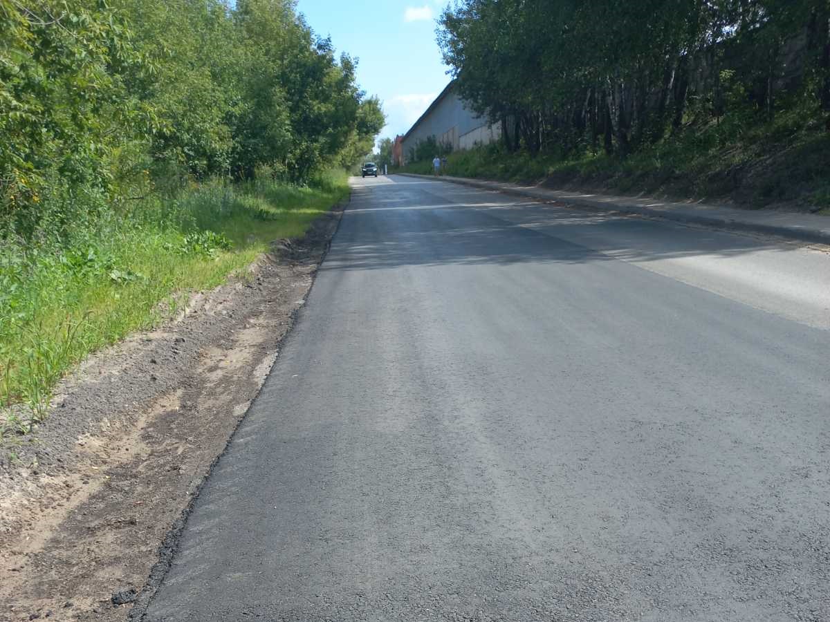Порядка 2,5 тысяч кв. м асфальта уложили на дороге к поселку Черепичному в Приокском районе