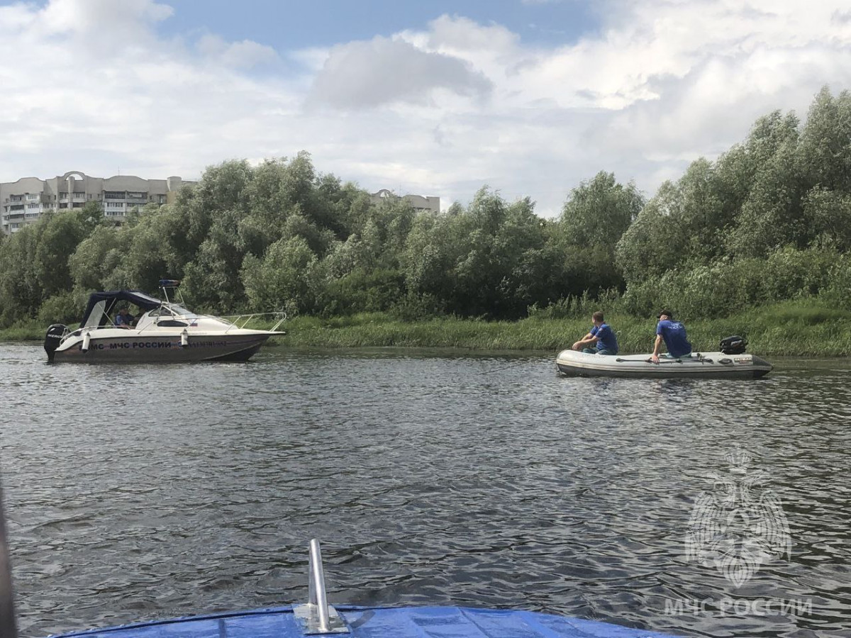 Тело мужчины извлекли из воды водолазы в Дзержинске