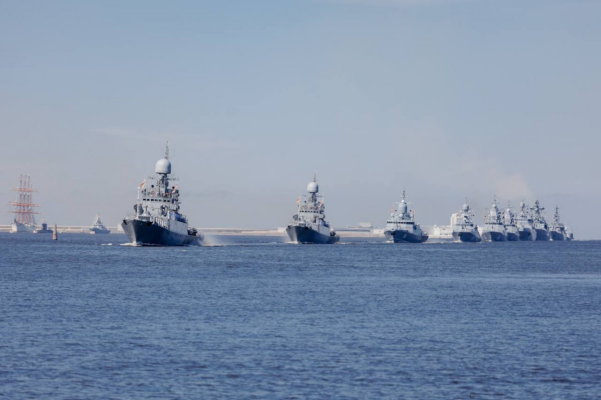 Волонтеры из Нижегородской области сопровождали гостей Военно-морского парада в Санкт-Петербурге
