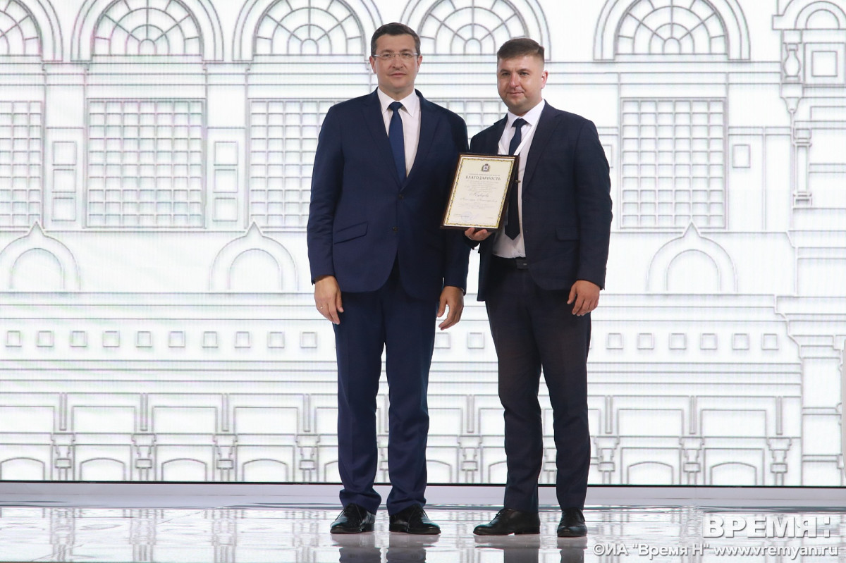 Никитин наградил предприятия, чья продукция попала в «Золотую сотню» лучших товаров России