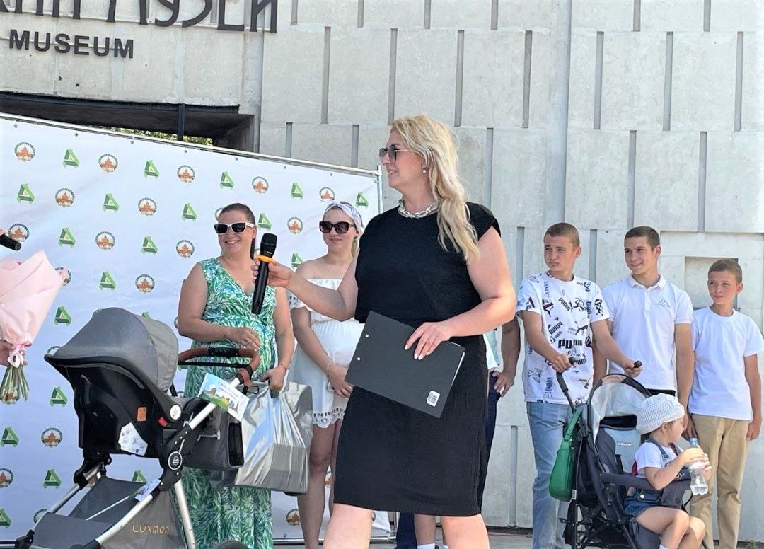Многодетную семью поздравили с рождением седьмого ребенка в Нижнем Новгороде