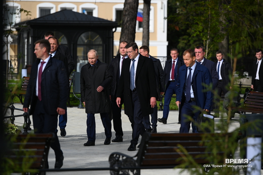 Глеб Никитин показал Владимиру Путину обновленную Соборную площадь в Арзамасе