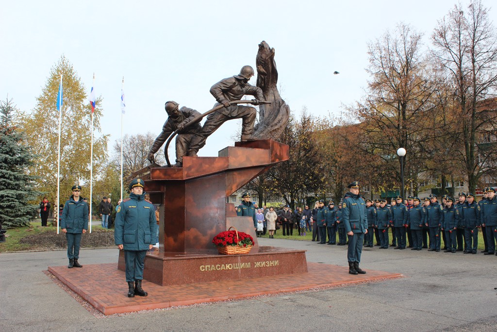 Мемориал пожарным открыли в Кстове