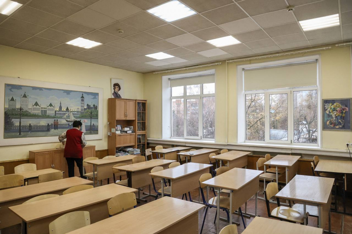 Капитальный ремонт кровли завершился в нижегородской школе №14