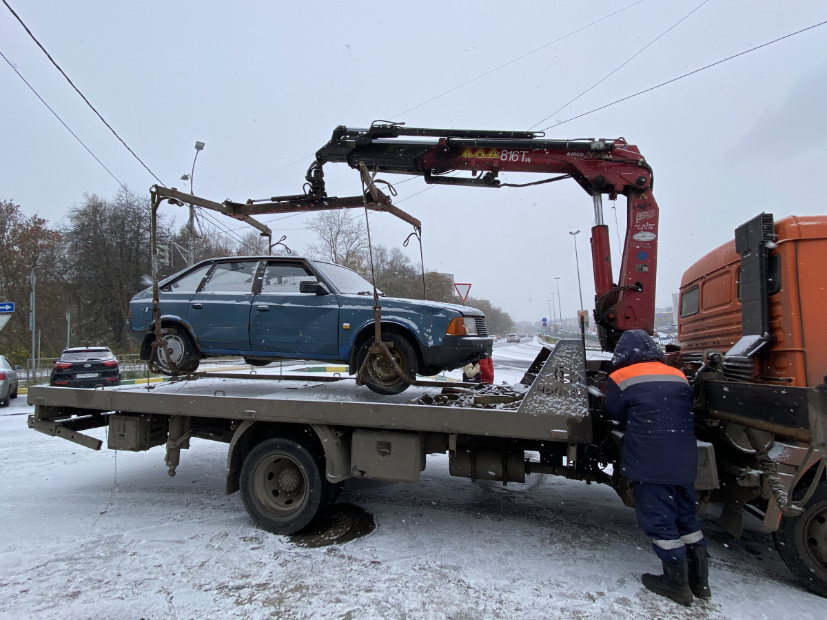 Брошенные автомобили будут эвакуировать в Советском районе
