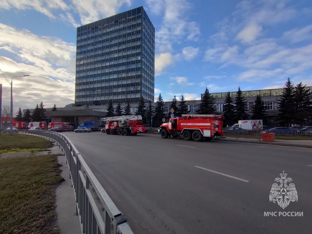 Пожар произошел в здании предприятия «Полет» в Нижнем Новгороде