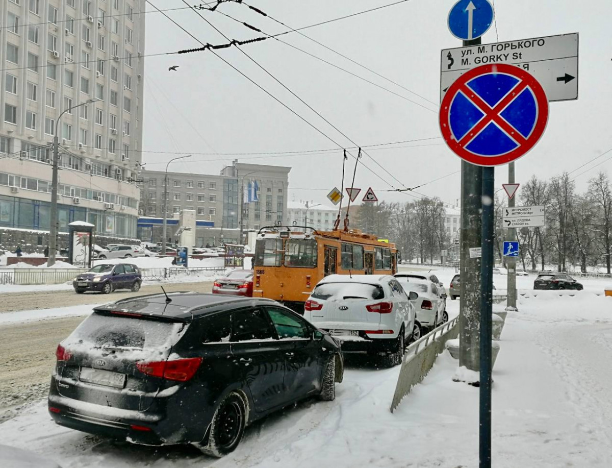 Ограничения на парковку в Нижнем Новгороде вводятся только на время уборки снега