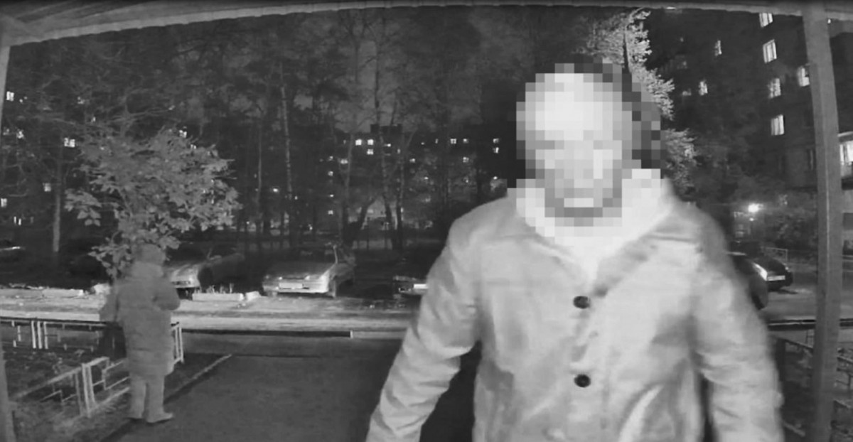 Рецидивист ограбил женщину в подъезде в Нижнем Новгороде