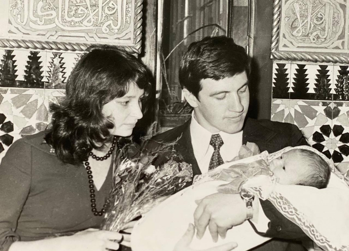Губернатор Глеб Никитин показал фото с мамой из семейного архива