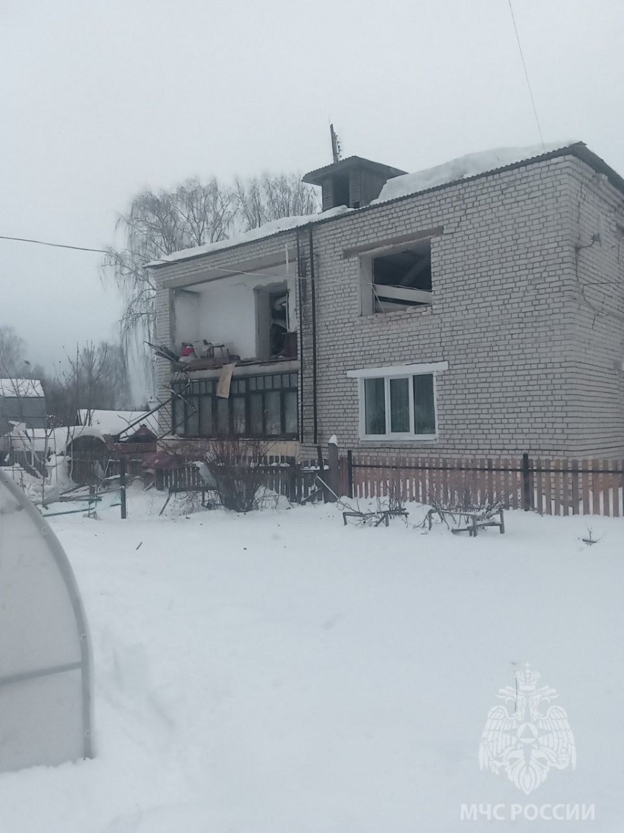 Три человека пострадали в результате взрыва газового баллона в Воротынском округе
