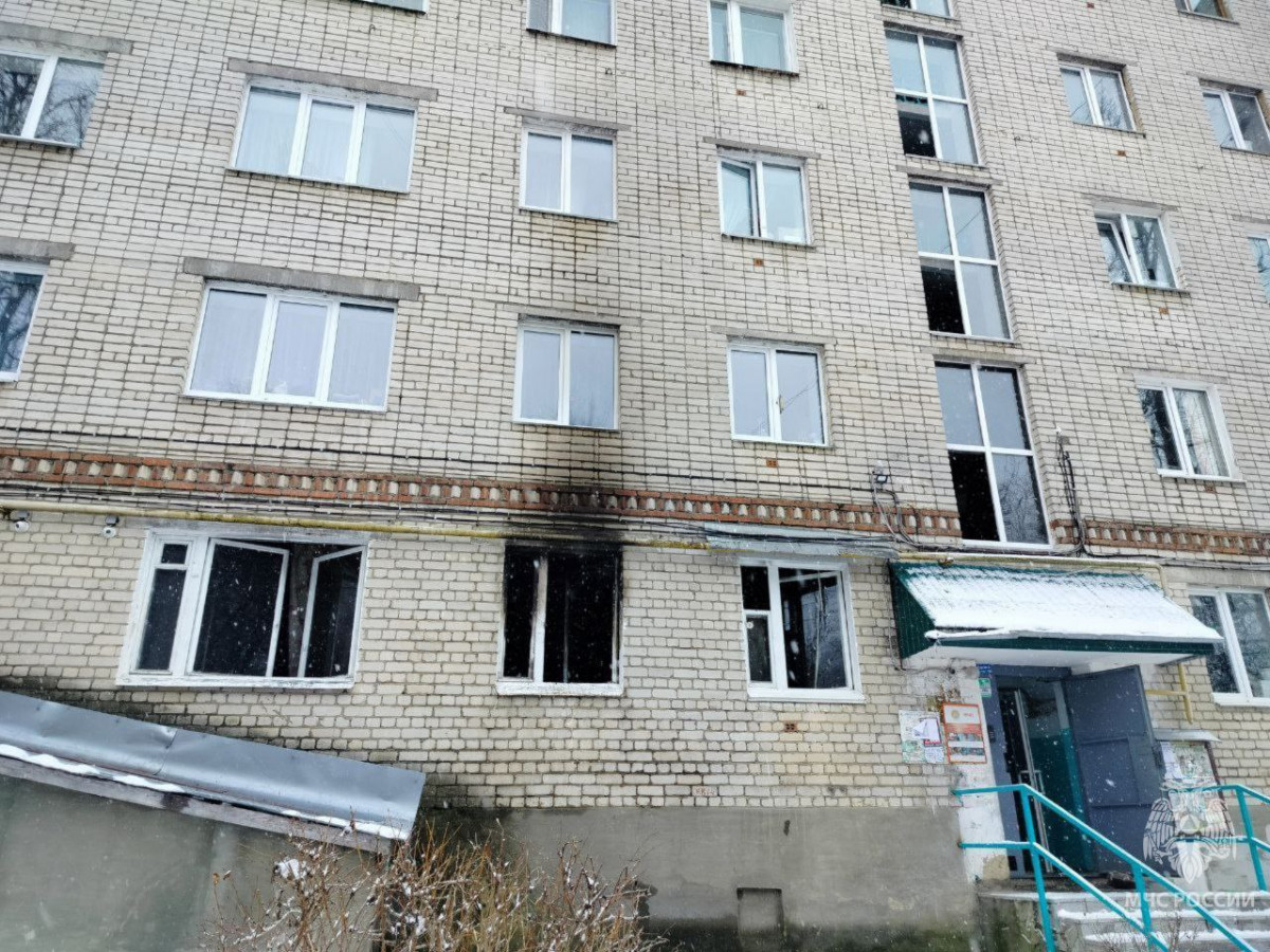 Мужчина пострадал на пожаре в многоквартирном доме в Арзамасе
