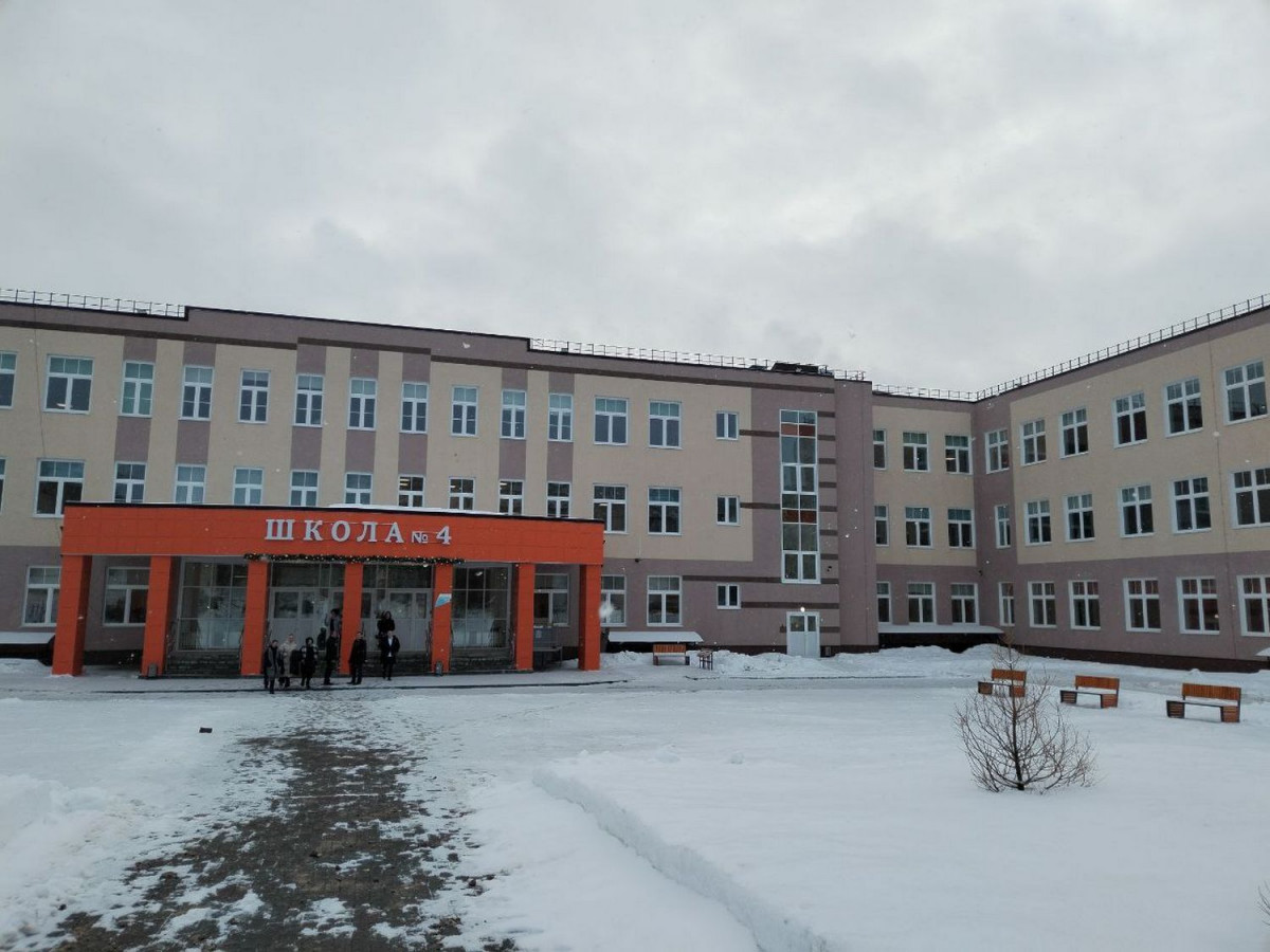 Новое здание школы на 900 мест открылось в Семенове