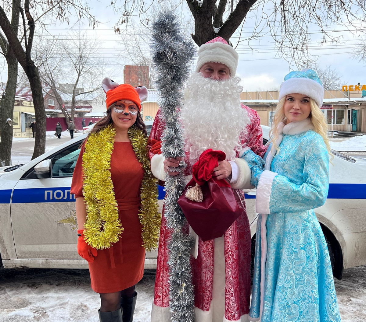 В Нижнем Новгороде «Полицейский Дед Мороз» посетил семьи сотрудников органов внутренних дел