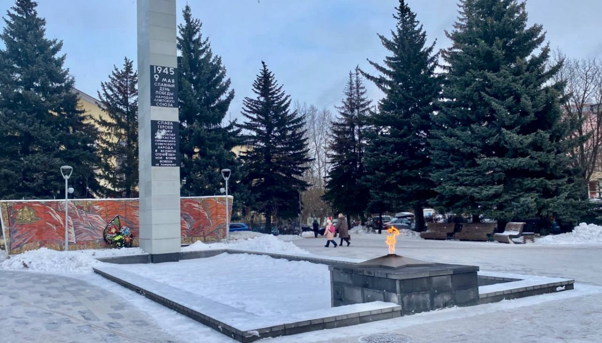 Вечный огонь появился у мемориала Славы в Московском районе