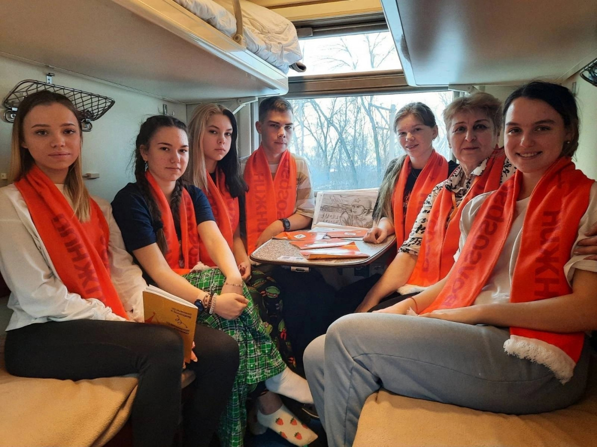 Более 7,5 тысячи нижегородских 10-классников присоединились к проекту «Уроки с путешествием»