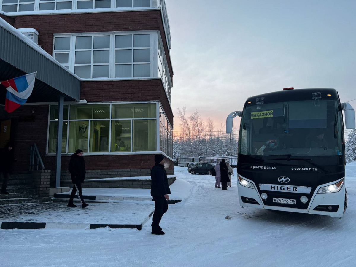 Туристический автобус сломался в Нижегородской области