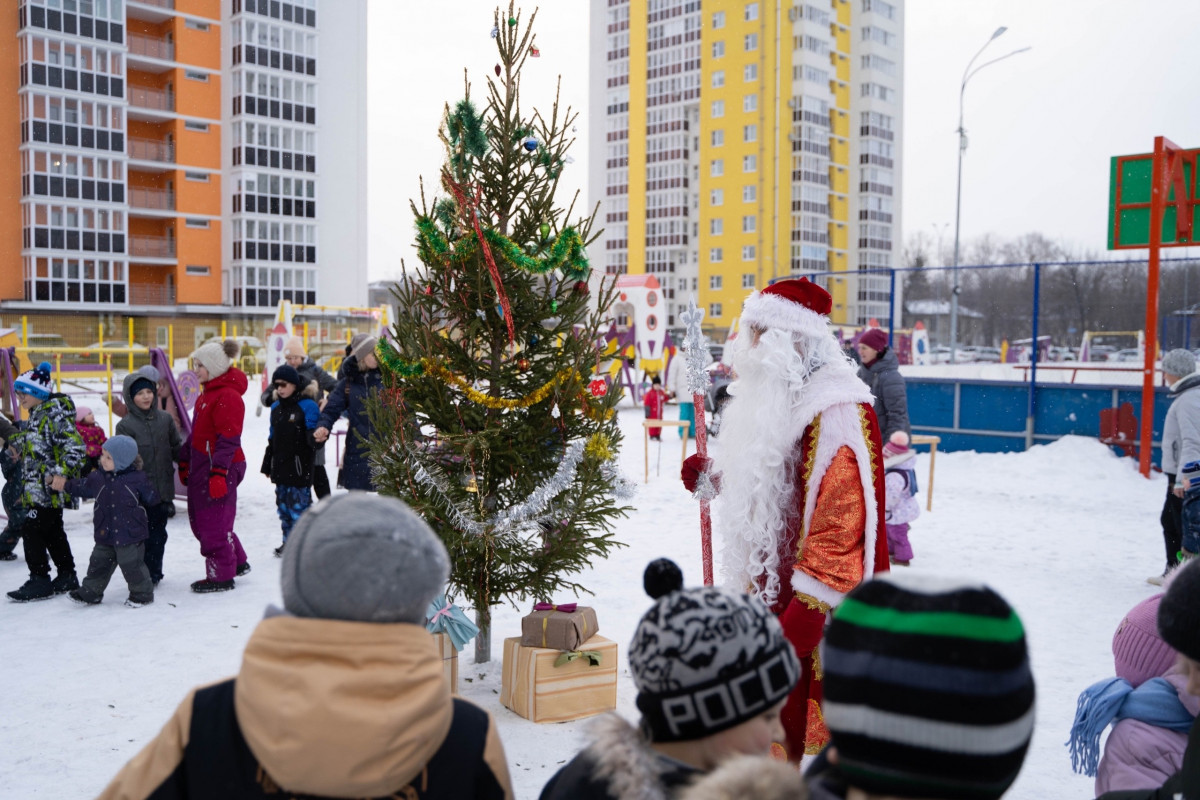 Более шести тысяч нижегородцев приняли участие в 48 праздниках «Новый год в каждый двор»