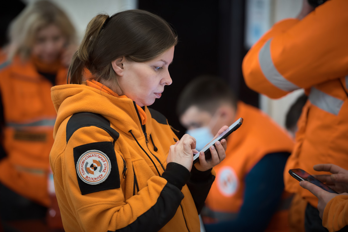 За год нижегородские волонтеры безопасности приняли более 2400 звонков