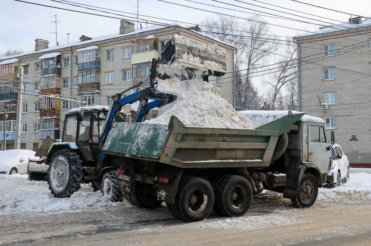 Обработку дорог и вывоз снега круглосуточно проводят в Нижнем Новгороде