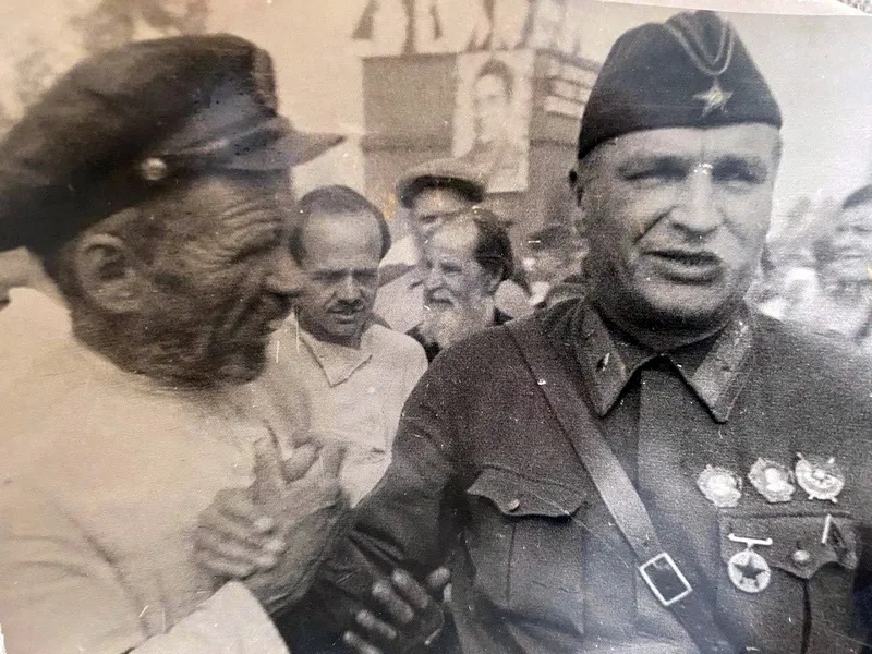 Опубликованы эксклюзивные фотографии Валерия Чкалова